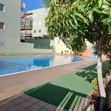 En Tenerife- Islas Canarias * קנדלריה